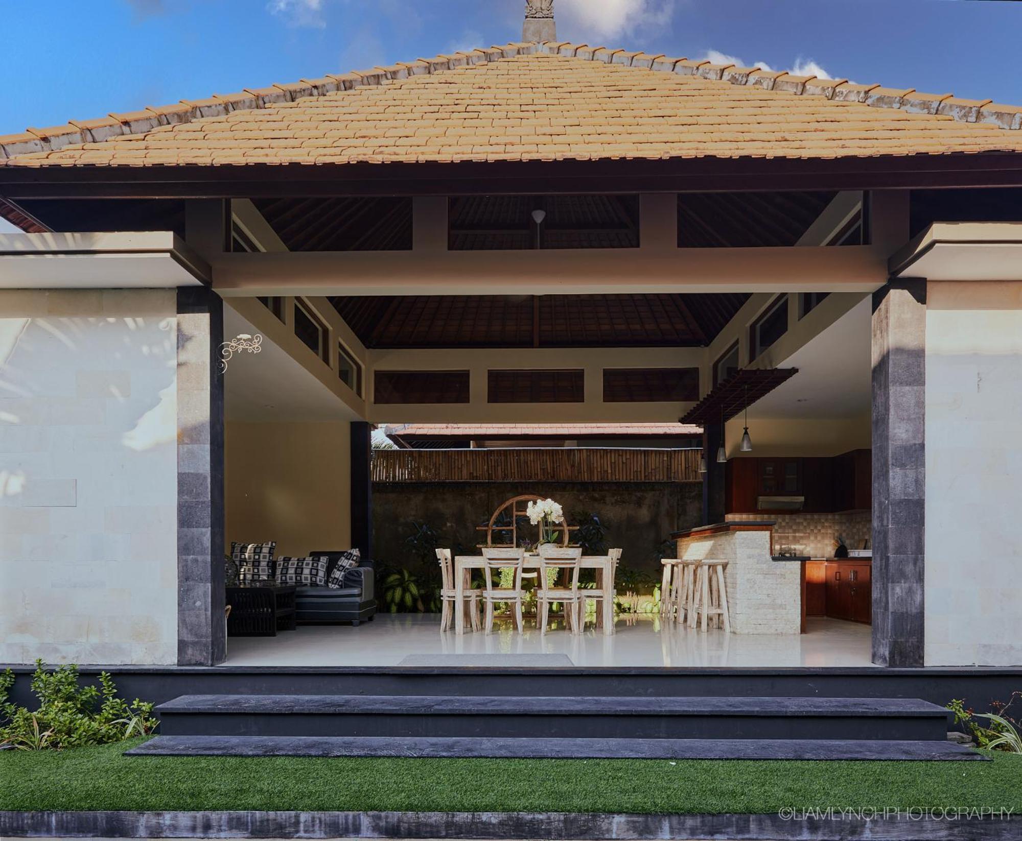 Villa Nicola Seminyak  Exterior photo